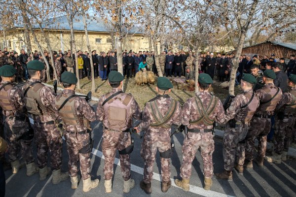PÖH ve JÖH'ler dualarla Afrin'e uğurlandı